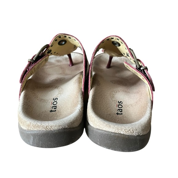 Taos Footwear Serena Size 8 Red Leather Thong Grommet Buckle Boho Comfort Sandal - Picture 8 of 11